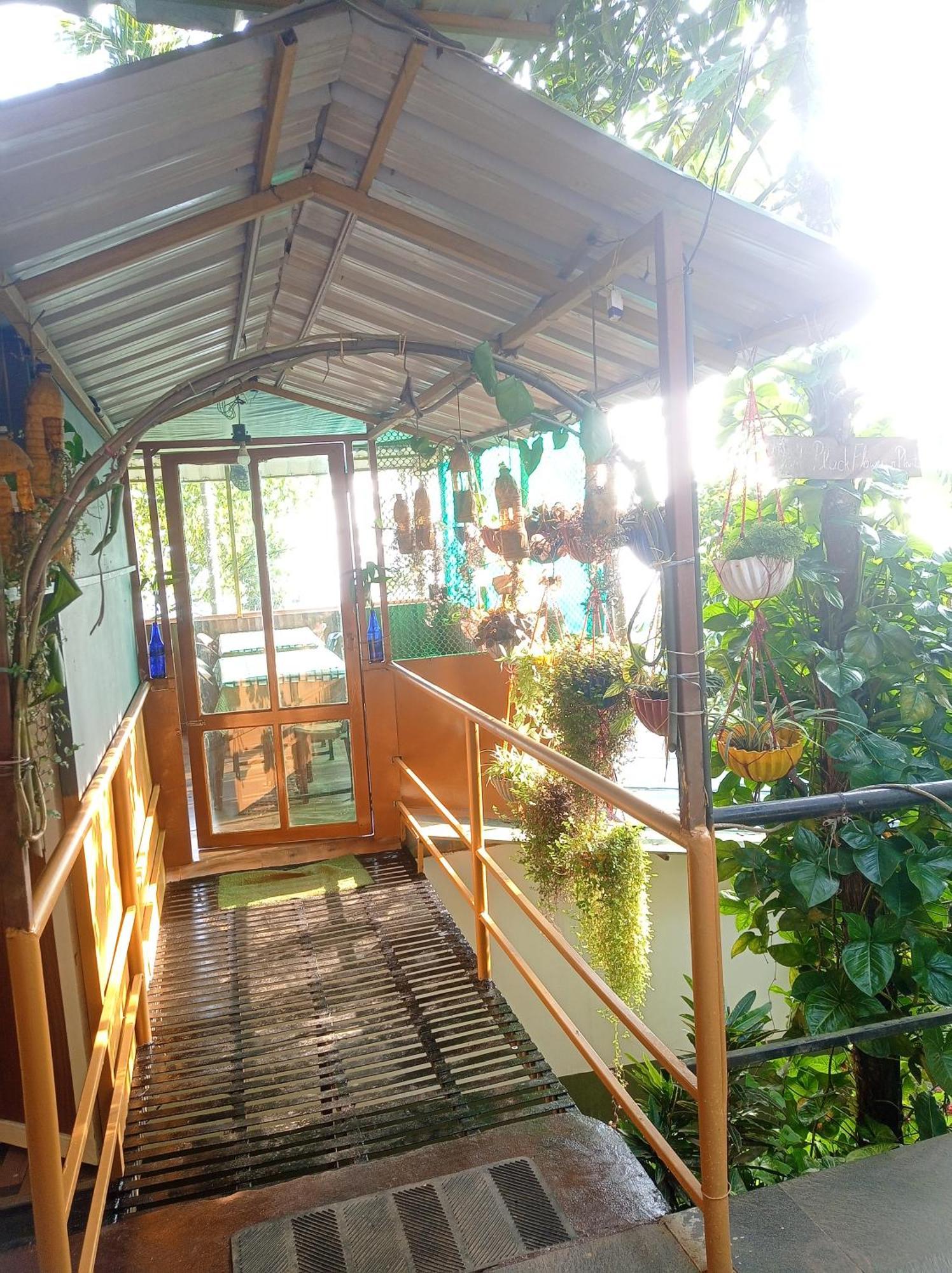 Munnar Home Stay Teadrops Plantation Villa Exterior photo
